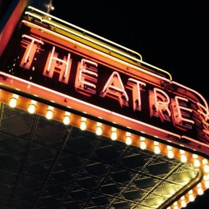 ΣΩΦΕΡ θεάτρου και άλλων δαιμονίων…