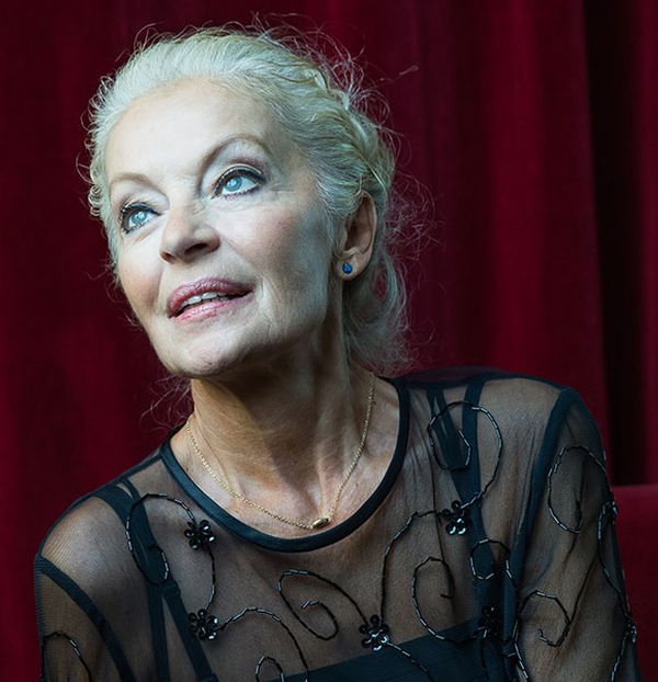 Μαρία Αλιφέρη